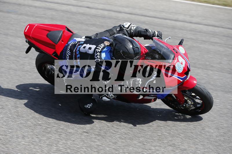/30 23.06.2025 Get Faster Caremotion ADR/Rider Academy gruen/82